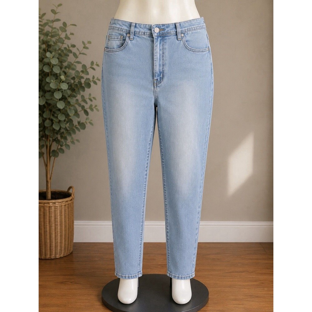 Ling Collection Women’s 2XL Light Wash Jeans 30x29 Runs Very Small Stretch Denim